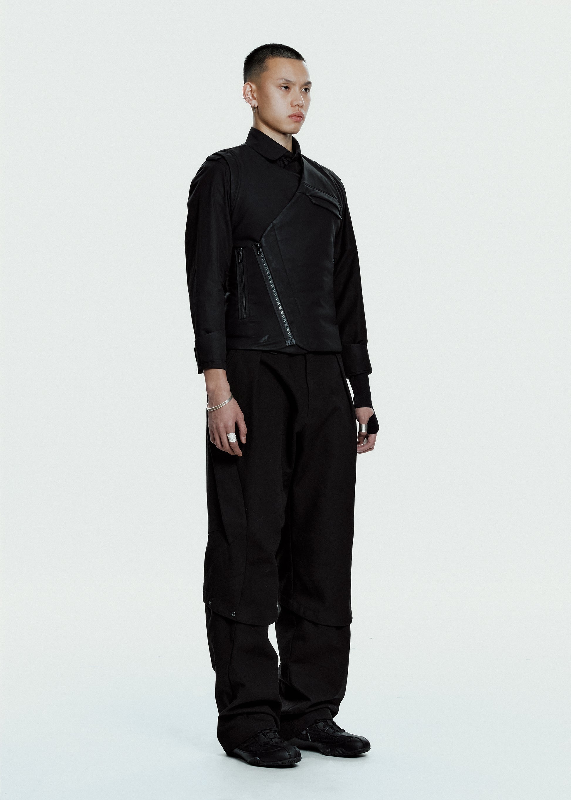 Hyein Seo - Convertible Cargo Pants (Black) product image 1 | TRAB K-Fashion Australia