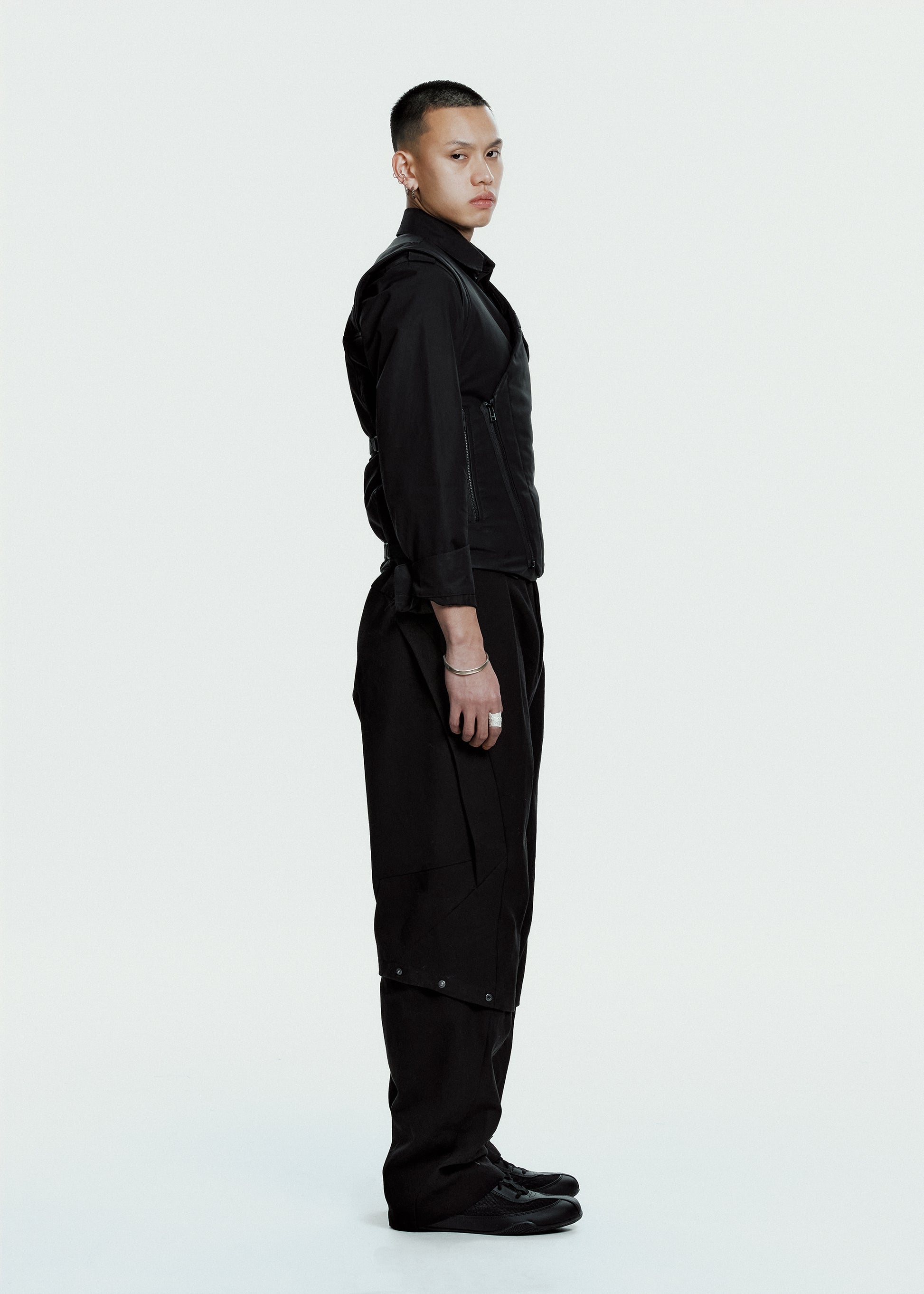 Hyein Seo - Convertible Cargo Pants (Black) product image 2 | TRAB K-Fashion Australia