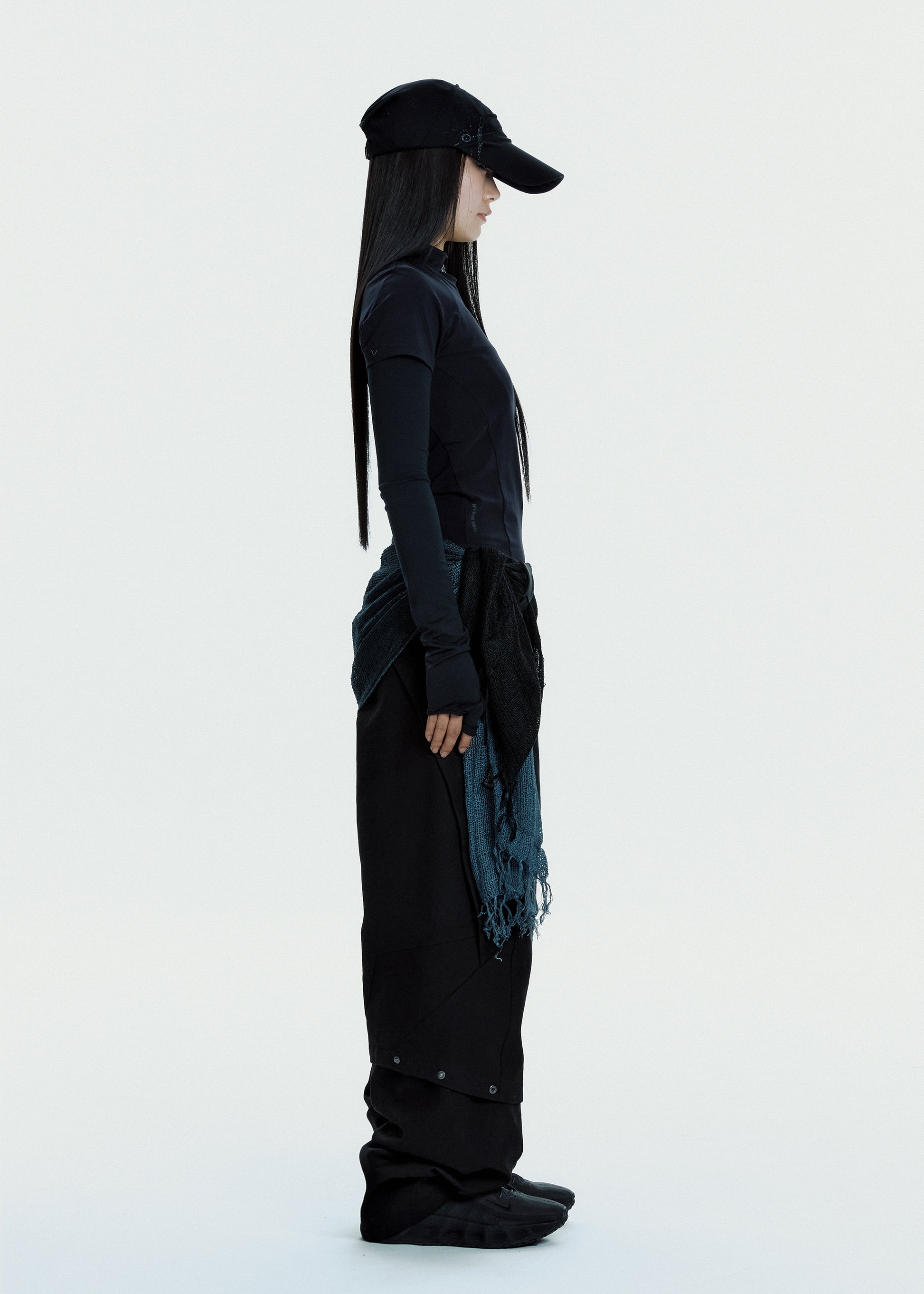 Hyein Seo - Convertible Cargo Pants (Black) product image 5 | TRAB K-Fashion Australia