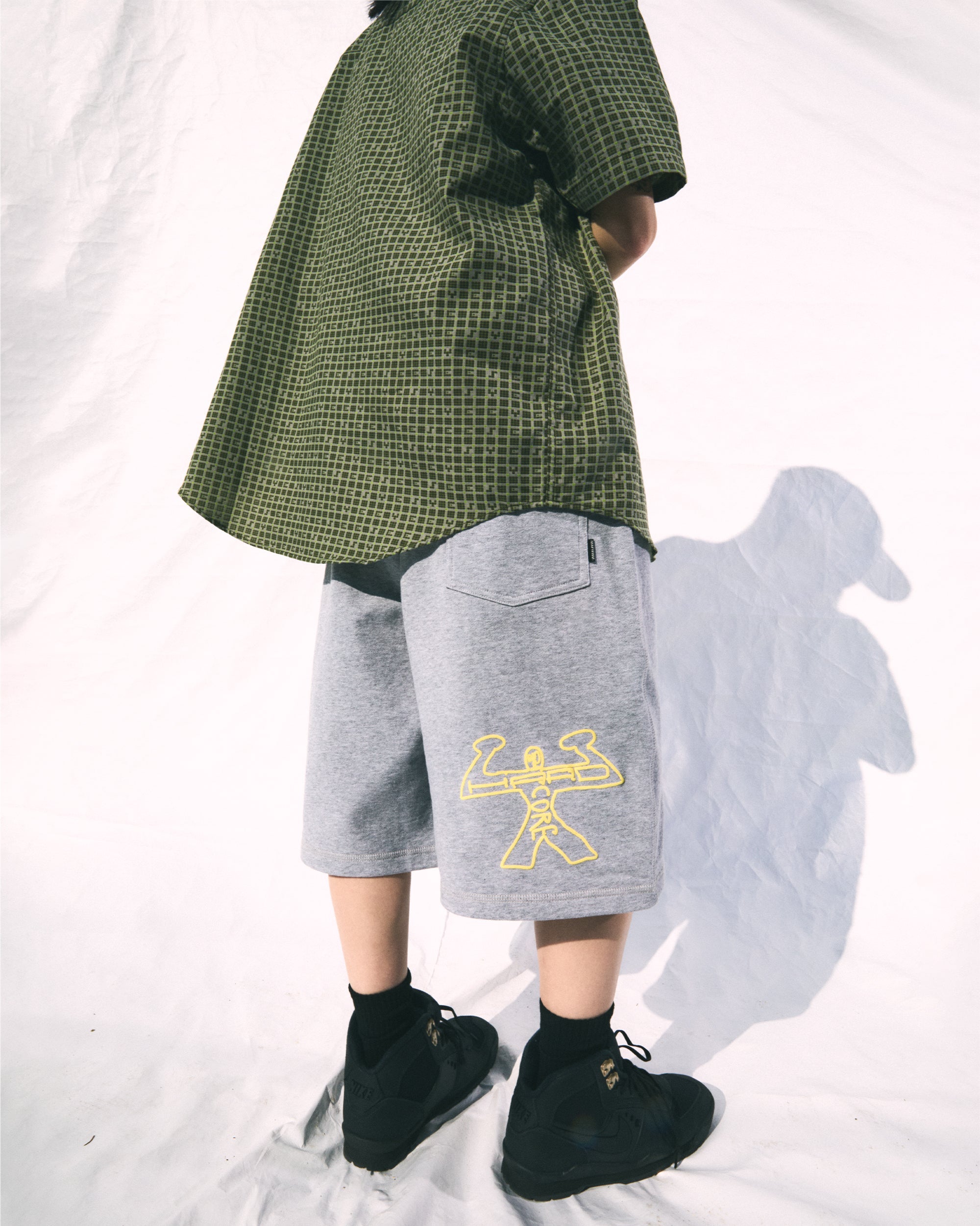 yeseyesee - Hardcore Sweatshorts (Grey) product image 8 | TRAB K-Fashion Australia